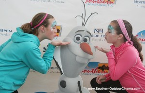 Add an Olaf standee to your Disney Frozen Photobooth at your outdoor movie event.